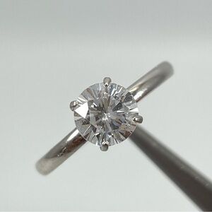 Vintage Sterling Lind Signed 925 Sterling Silver Round Cut Cubic Zirconia Ring